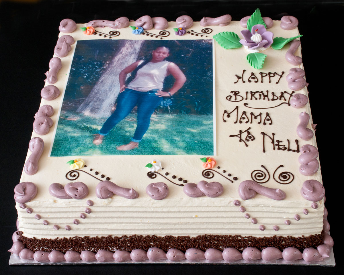 Vanilla Buttercream with rice paper picture