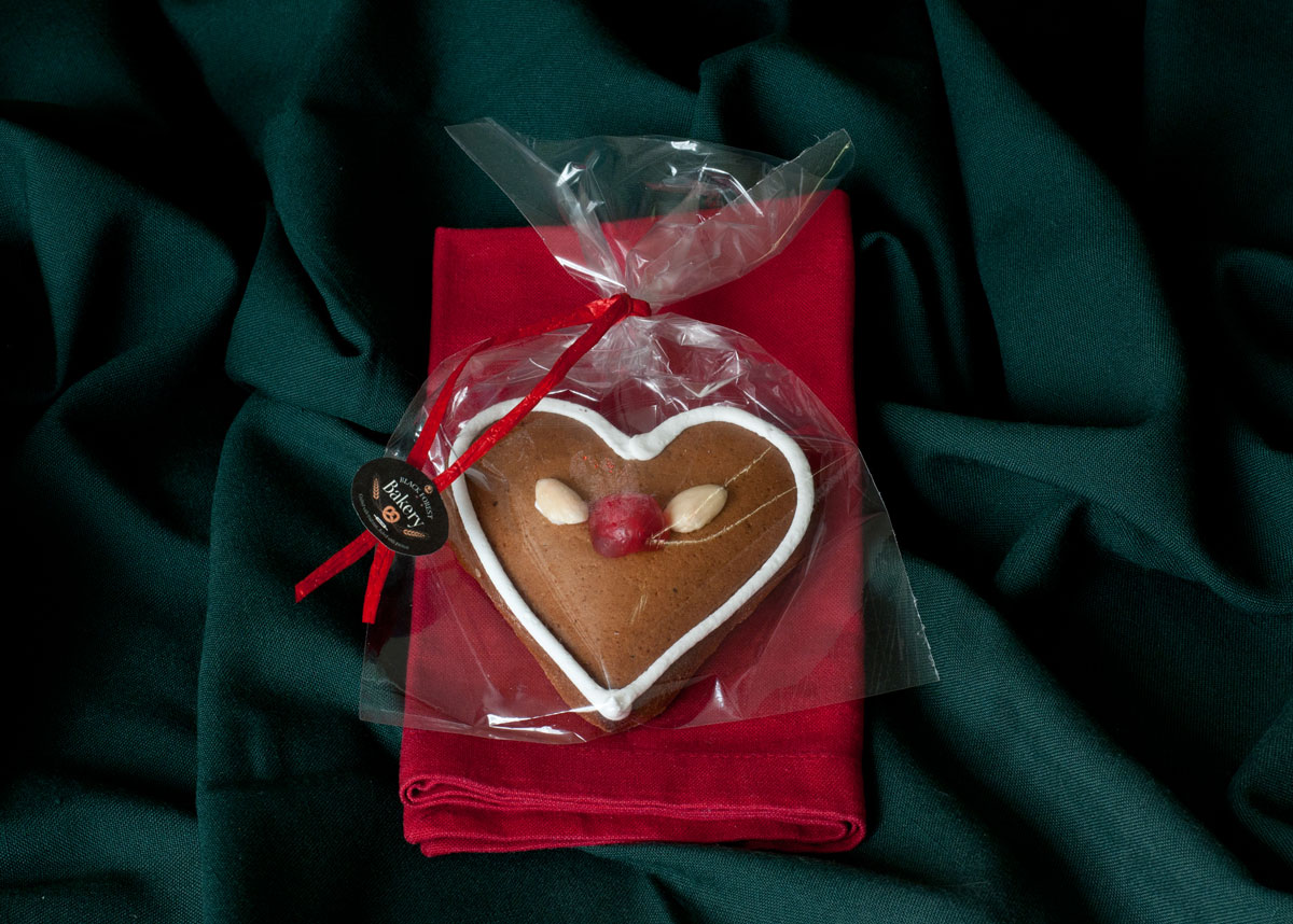 Gingerbread Heart Cherry Almond